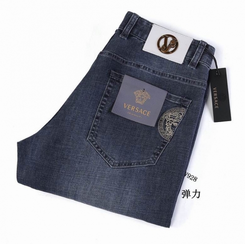 V.e.r.s.a.c.e. Jeans 082