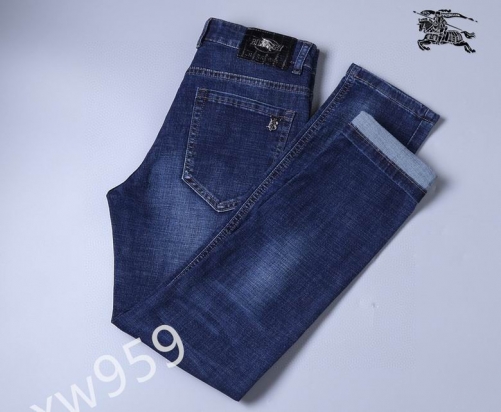 B.u.r.b.e.r.r.y. Jeans 045