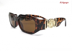 V.e.r.s.a.c.e. Sunglasses A 036