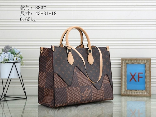 L.V. Bags 900