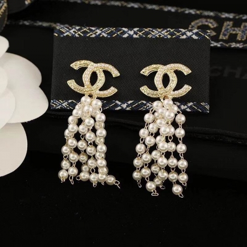 C.h.a.n.e.l. Earring with Pearl 054