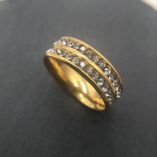Stylish Ring Gold with Stone 136