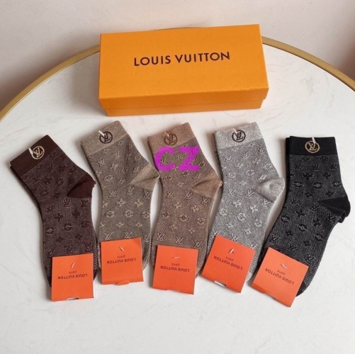 L..V.. Socks 272