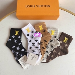 L..V.. Socks 464