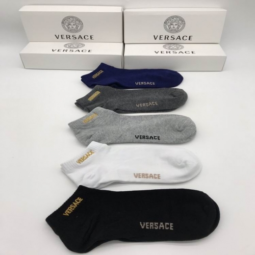 V.e.r.s.a.c.e. Socks 013