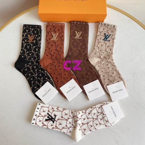 L..V.. Socks 552