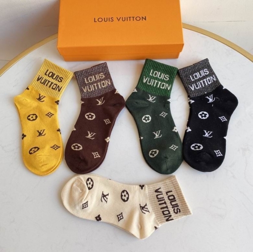 L..V.. Socks 586