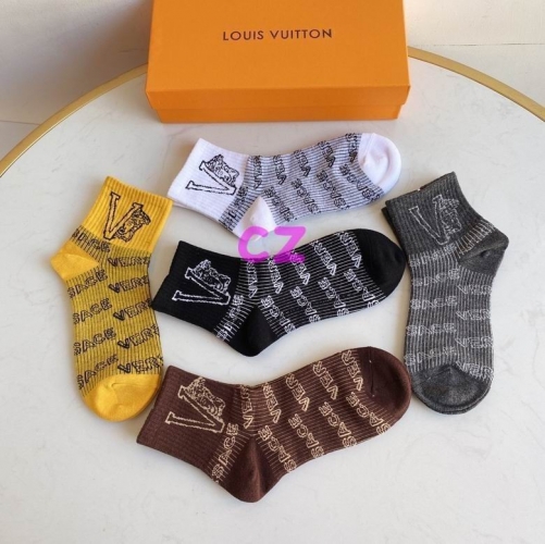 L..V.. Socks 568