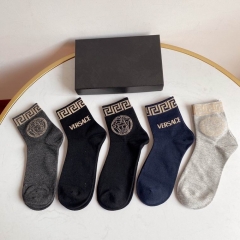 V.e.r.s.a.c.e. Socks 059