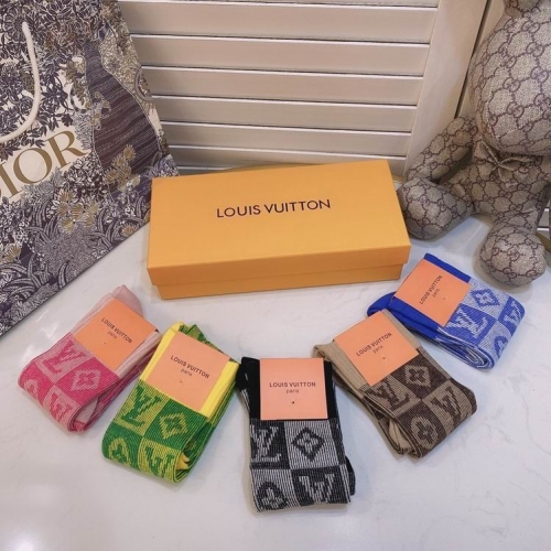 L..V.. Socks 120