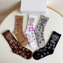 V.e.r.s.a.c.e. Socks 088
