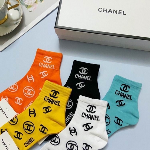 C.h.a.n.e.l. Socks 0042