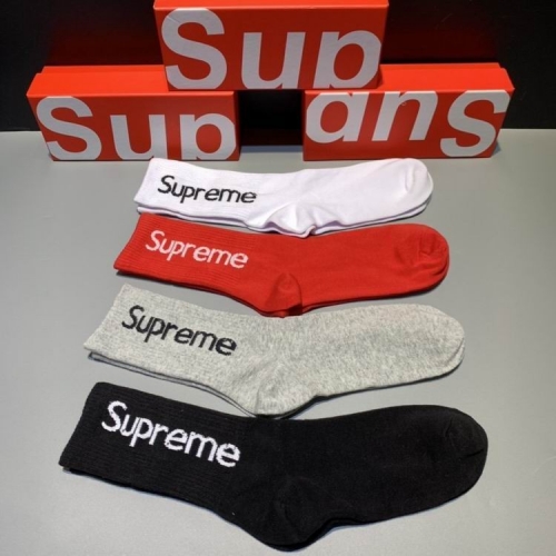 S.u.p.r.e.m.e. Socks 026