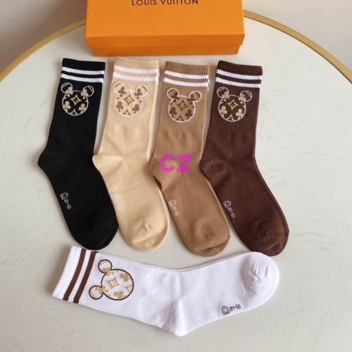 L..V.. Socks 492