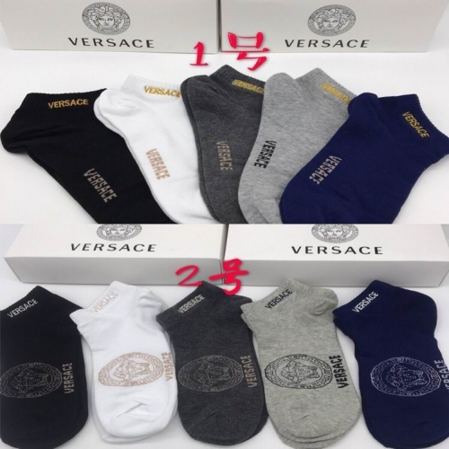 V.e.r.s.a.c.e. Socks 009