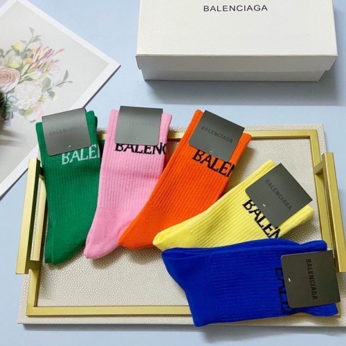 B.a.l.e.n.c.i.a.g.a. Socks 057