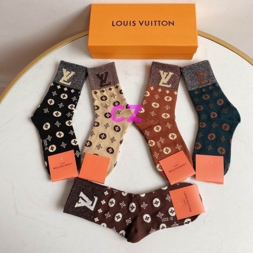 L..V.. Socks 353