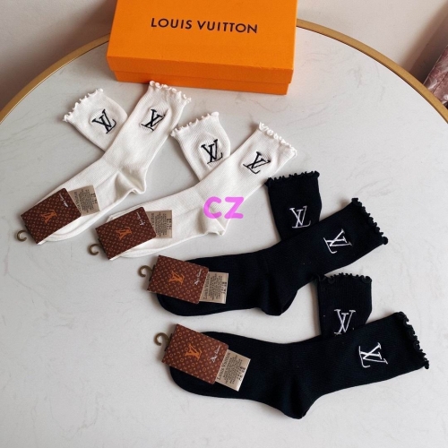 L..V.. Socks 415