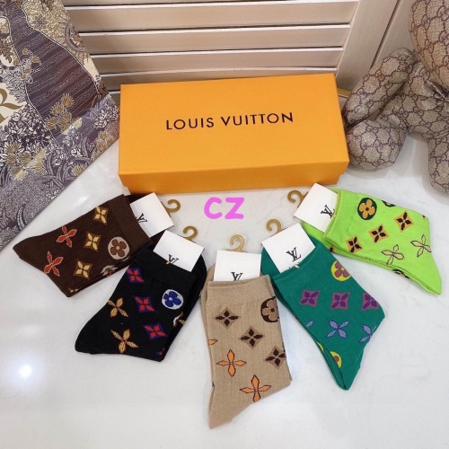 L..V.. Socks 439