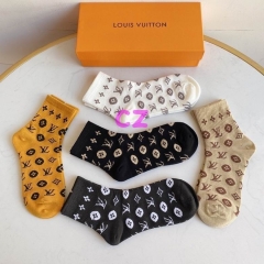L..V.. Socks 545