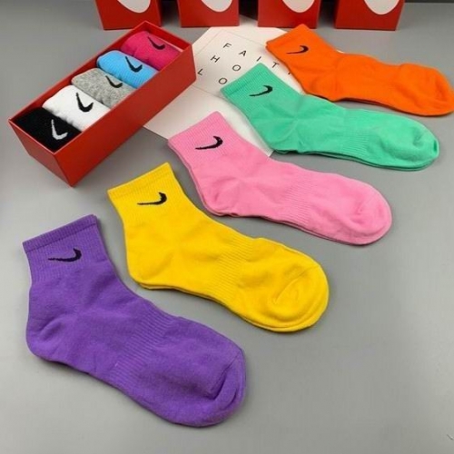 N.I.K.E. Socks 152