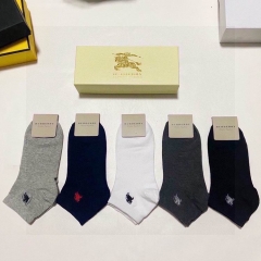 B.u.r.b.e.r.r.y. Socks 074