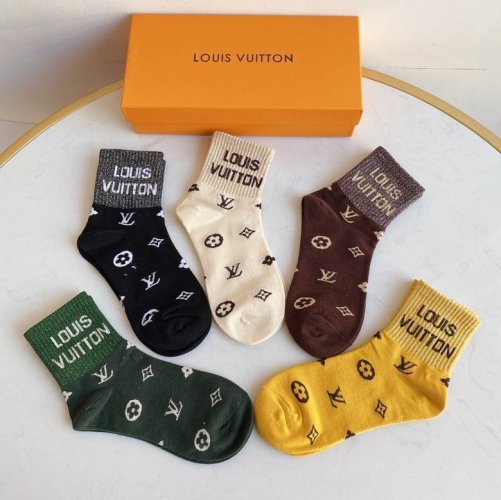 L..V.. Socks 588