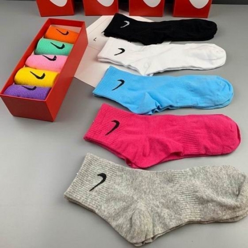 N.I.K.E. Socks 151