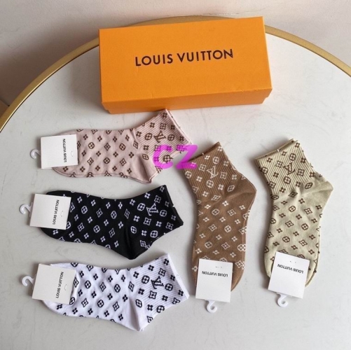 L..V.. Socks 290