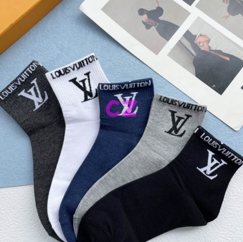 L..V.. Socks 324