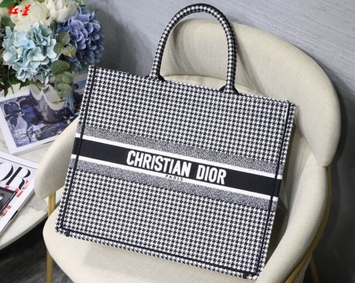 D.I.O.R. Bags AAA 163