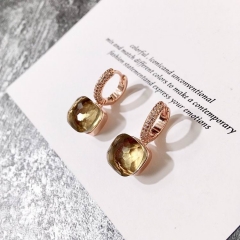P.o.m.ee.l.l.a.t.o. Earring 001