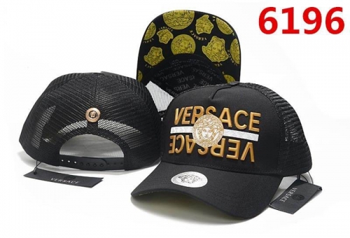 V.e.r.s.a.c.e. Hats AA 054