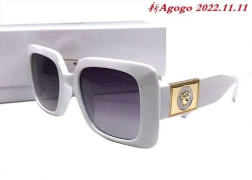 V.e.r.s.a.c.e. Sunglasses AAA 1026