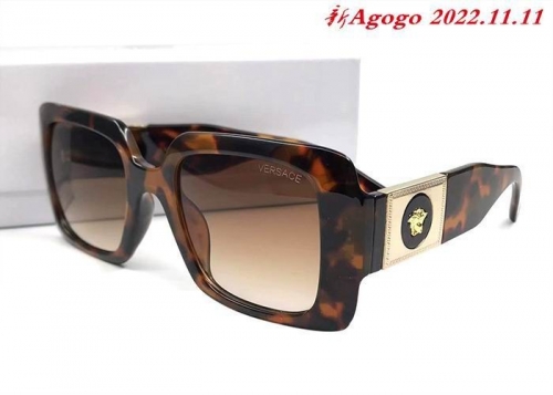 V.e.r.s.a.c.e. Sunglasses AAA 1023