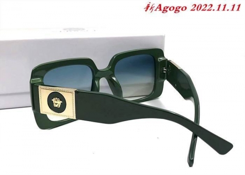 V.e.r.s.a.c.e. Sunglasses AAA 1021