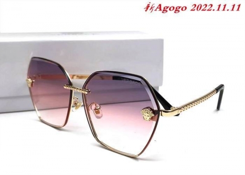 V.e.r.s.a.c.e. Sunglasses AAA 1001