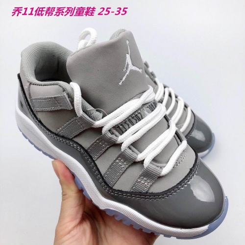 Air Jordan 11 Low Top Kids 049