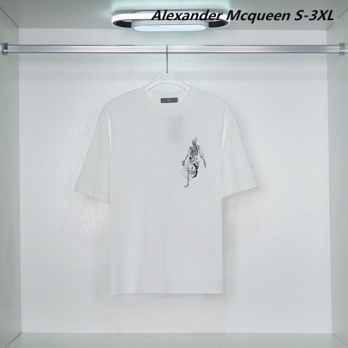 A.l.e.x.a.n.d.e.r. M.c.q.u.e.e.n. Round neck 2061 Men