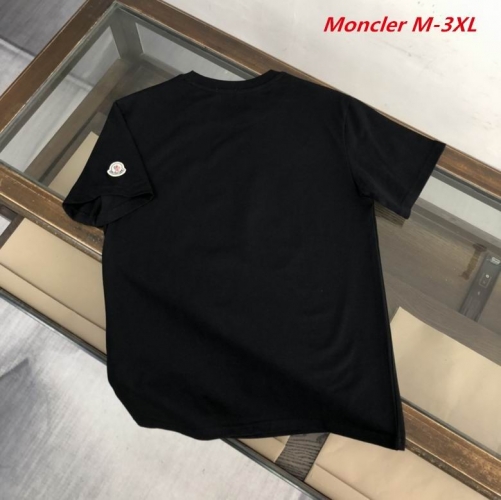 M.o.n.c.l.e.r. Round neck 2122 Men