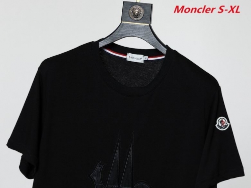 M.o.n.c.l.e.r. Round neck 2062 Men