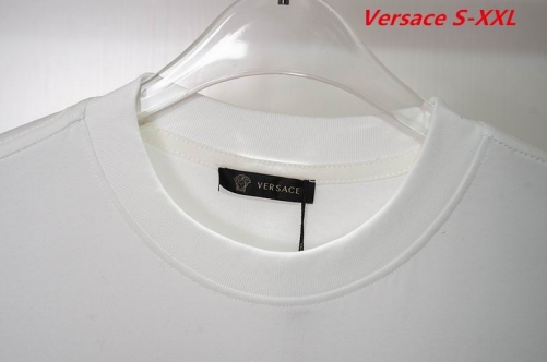 V.e.r.s.a.c.e. Round neck 2020 Men