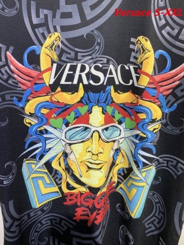 V.e.r.s.a.c.e. Round neck 2990 Men