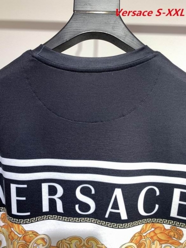 V.e.r.s.a.c.e. Round neck 2821 Men