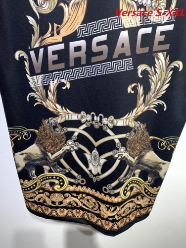 V.e.r.s.a.c.e. Round neck 2487 Men