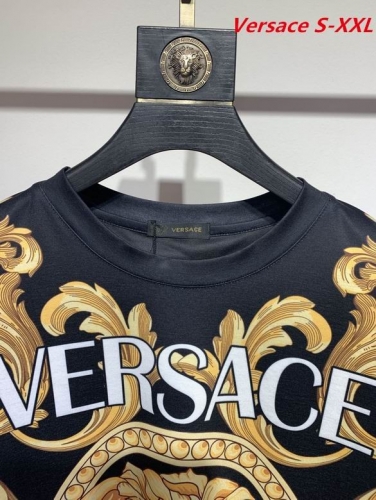 V.e.r.s.a.c.e. Round neck 2149 Men