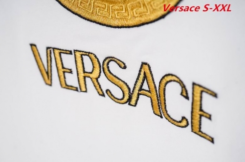 V.e.r.s.a.c.e. Round neck 2022 Men