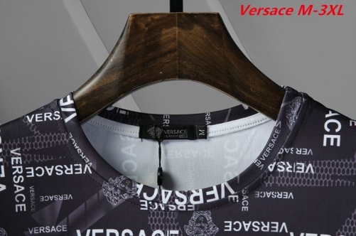 V.e.r.s.a.c.e. Round neck 3103 Men