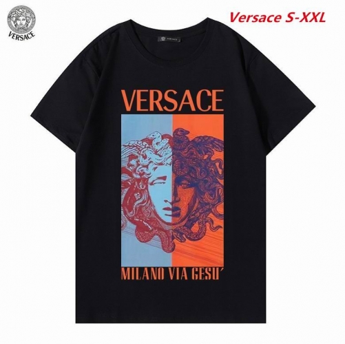 V.e.r.s.a.c.e. Round neck 2077 Men