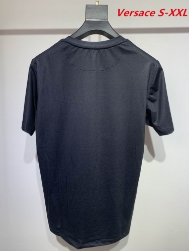 V.e.r.s.a.c.e. Round neck 2388 Men